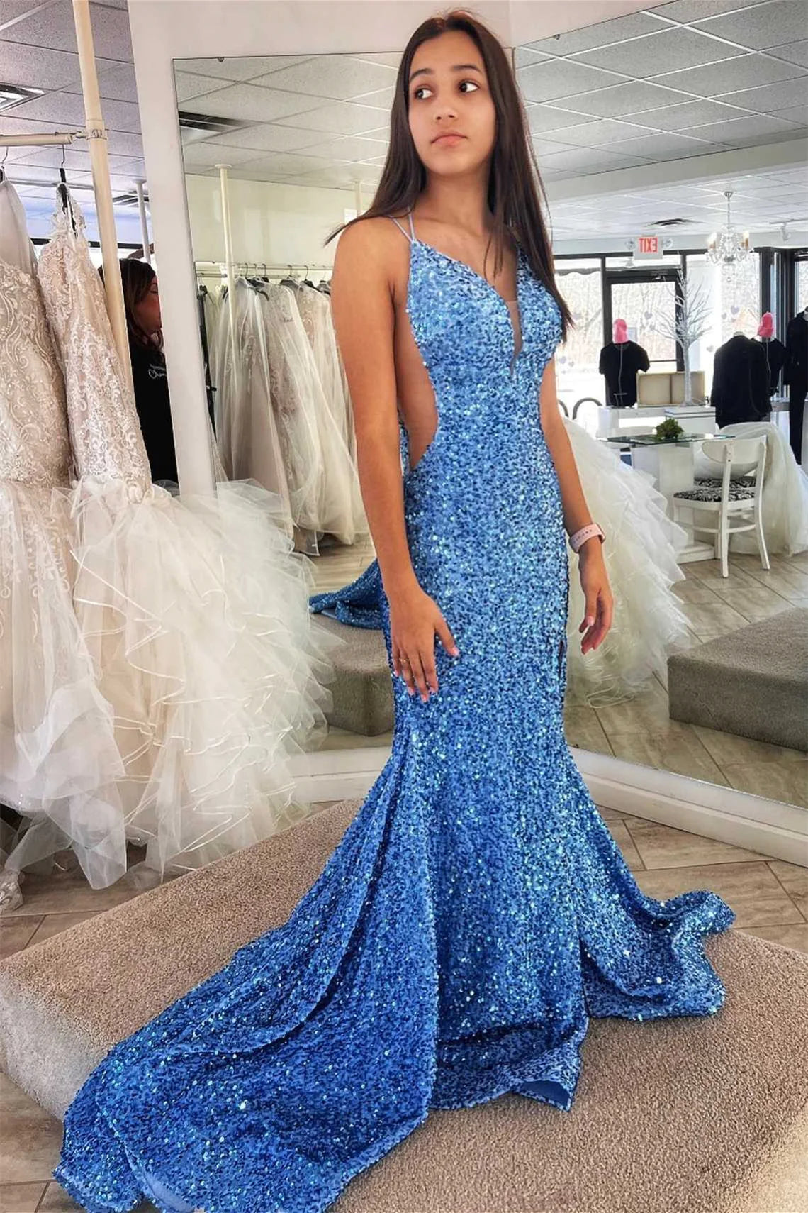 Meerjungfrau-Ballkleid mit Schnürung am Rücken und Pailletten und Schlitz SYP142