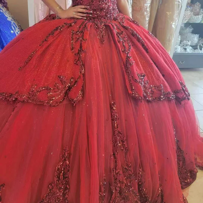 Vestidos de quinceañera rojos nuevos con apliques de lentejuelas y cuentas, vestidos de fiesta formales de princesa con escote corazón Y4257