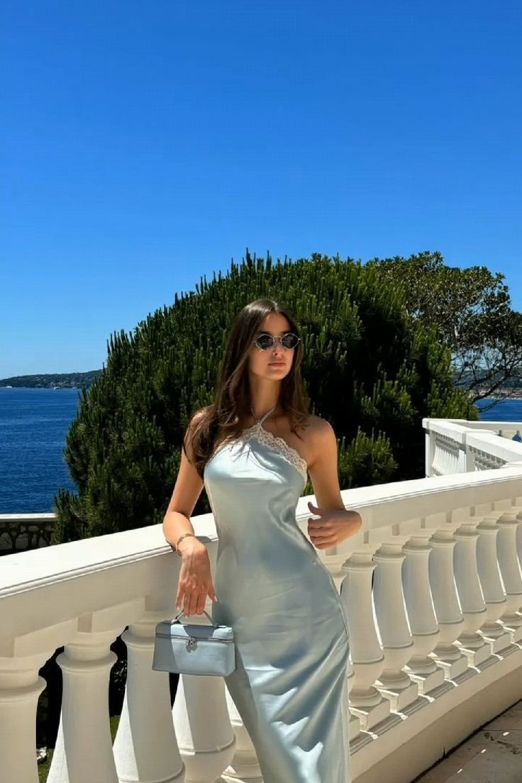 Sexy Neckholder Satin Spitze Party Abendkleid Y8169