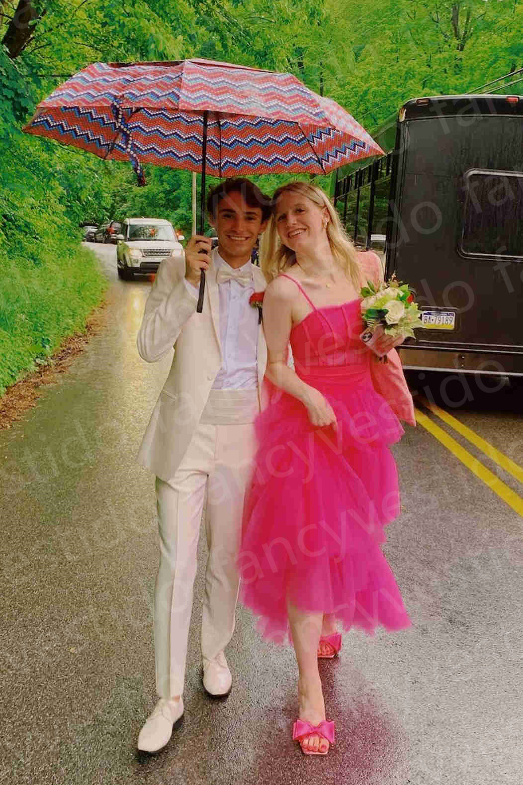 Prinzessinnen-Ballkleid aus gestuftem Tüll in Pink SYP103