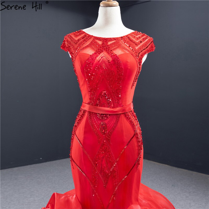 Vestidos de novia sexys con escote redondo y diseño de sirena roja, sin mangas, con lentejuelas y cuentas, HM66926