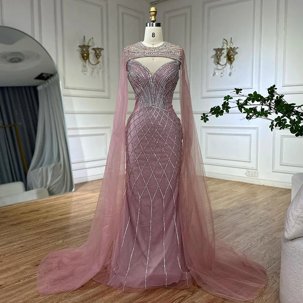 Vestido de noche árabe color piel con cuentas y mangas estilo capa LA72814