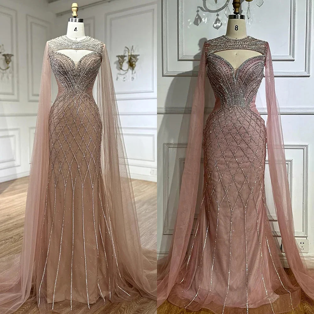 Vestido de noche árabe color piel con cuentas y mangas estilo capa LA72814