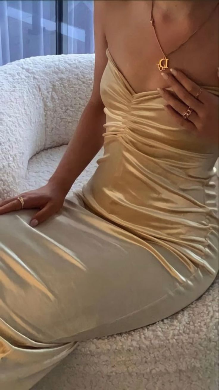 Vestido de noche sencillo con escote corazón en color puro Y7271