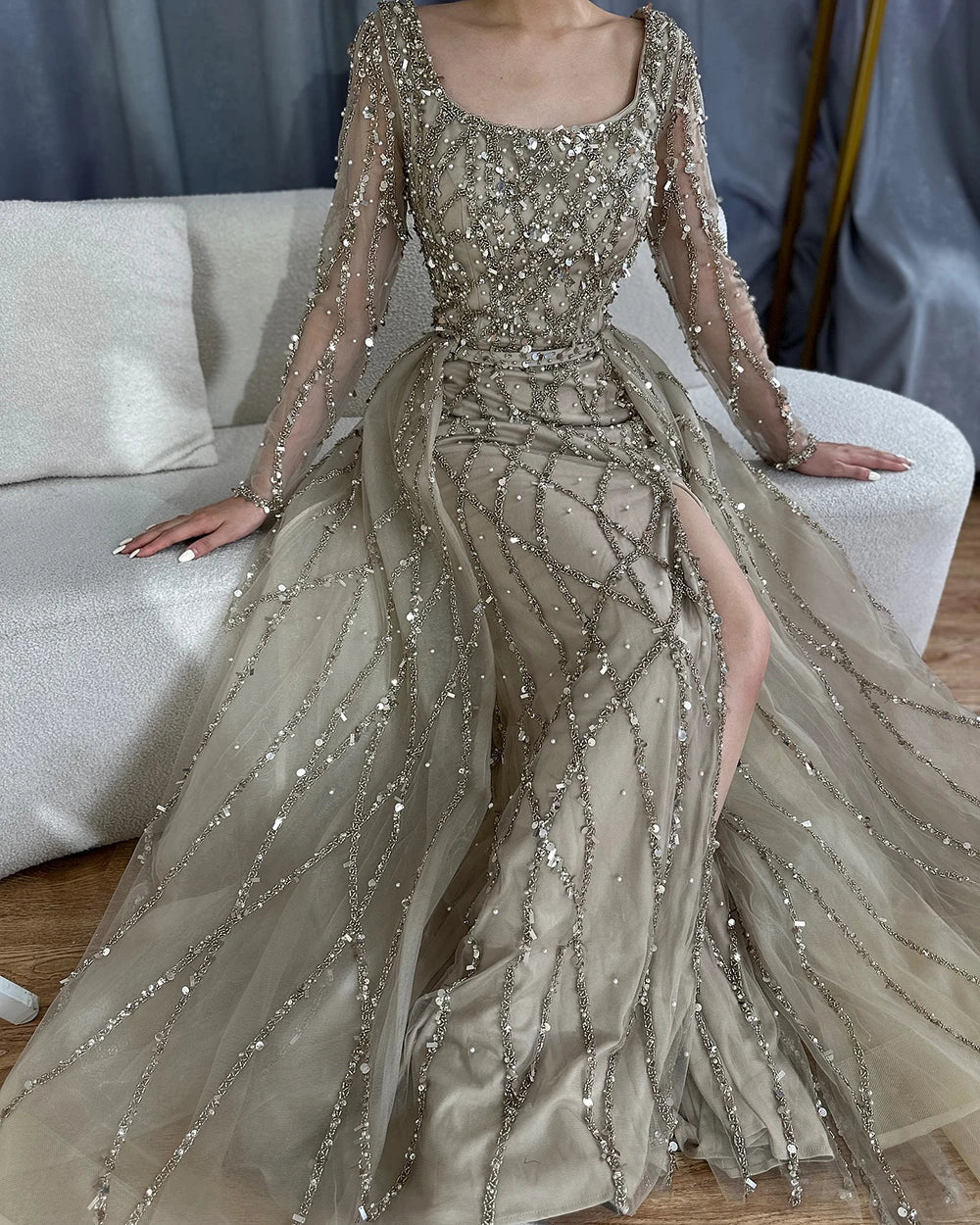 Elegante vestido de noche largo estilo sirena verde dividido con cuentas de lujo estilo Dubái 2025 para mujer, fiesta de bodas LA70765L