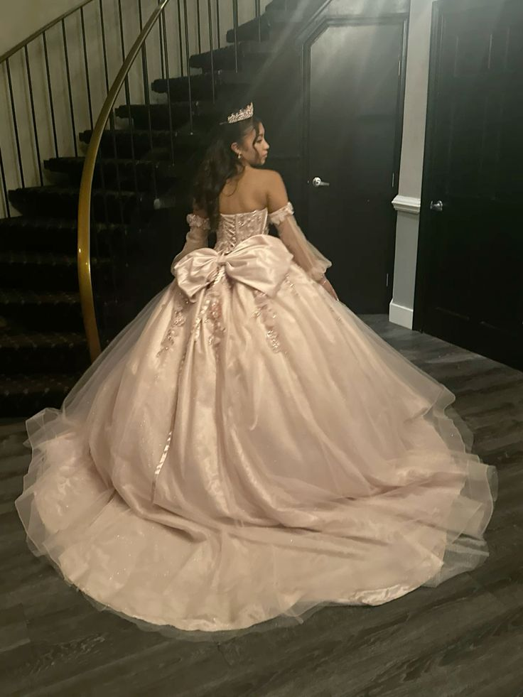 Glamouröses Quinceanera-Kleid mit Applikationen aus Tüll, Ballkleid, Sweet 16-Kleid Y7323