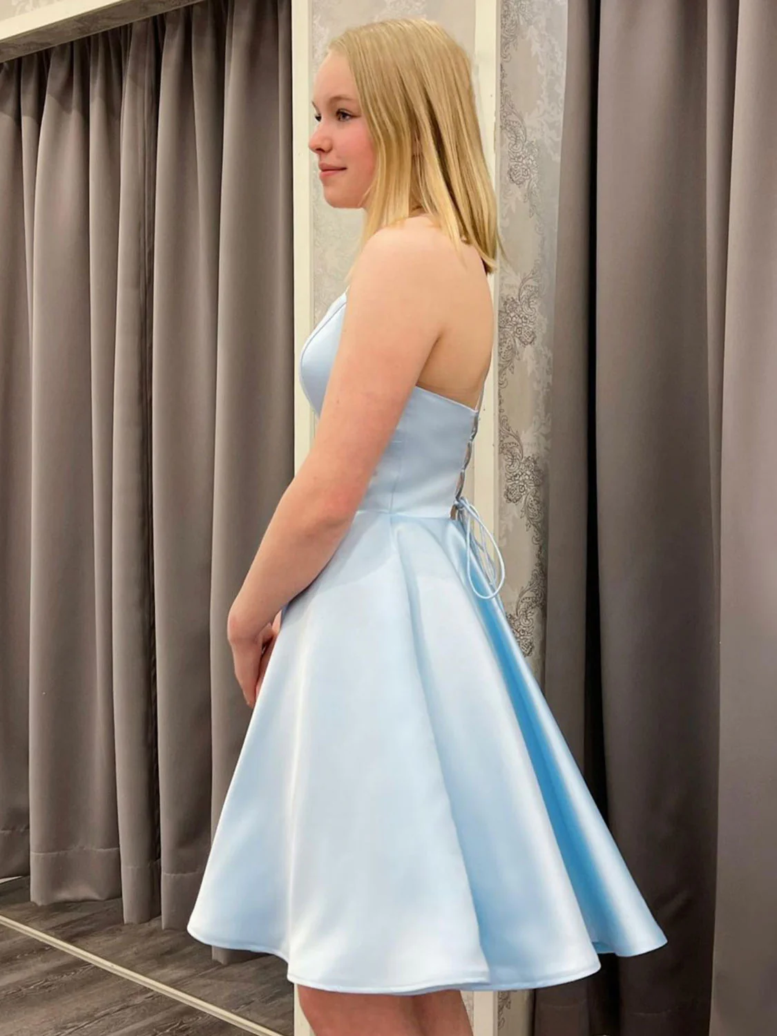 Blaues Satin-Heimkehrkleid, 8. Abschlusskleid Y3074