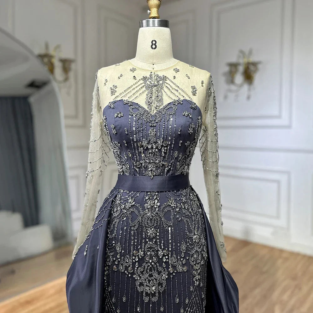 Luxuriöses, perlenbesetztes, blaues Abendkleid mit langen Ärmeln und Überrock LA72757