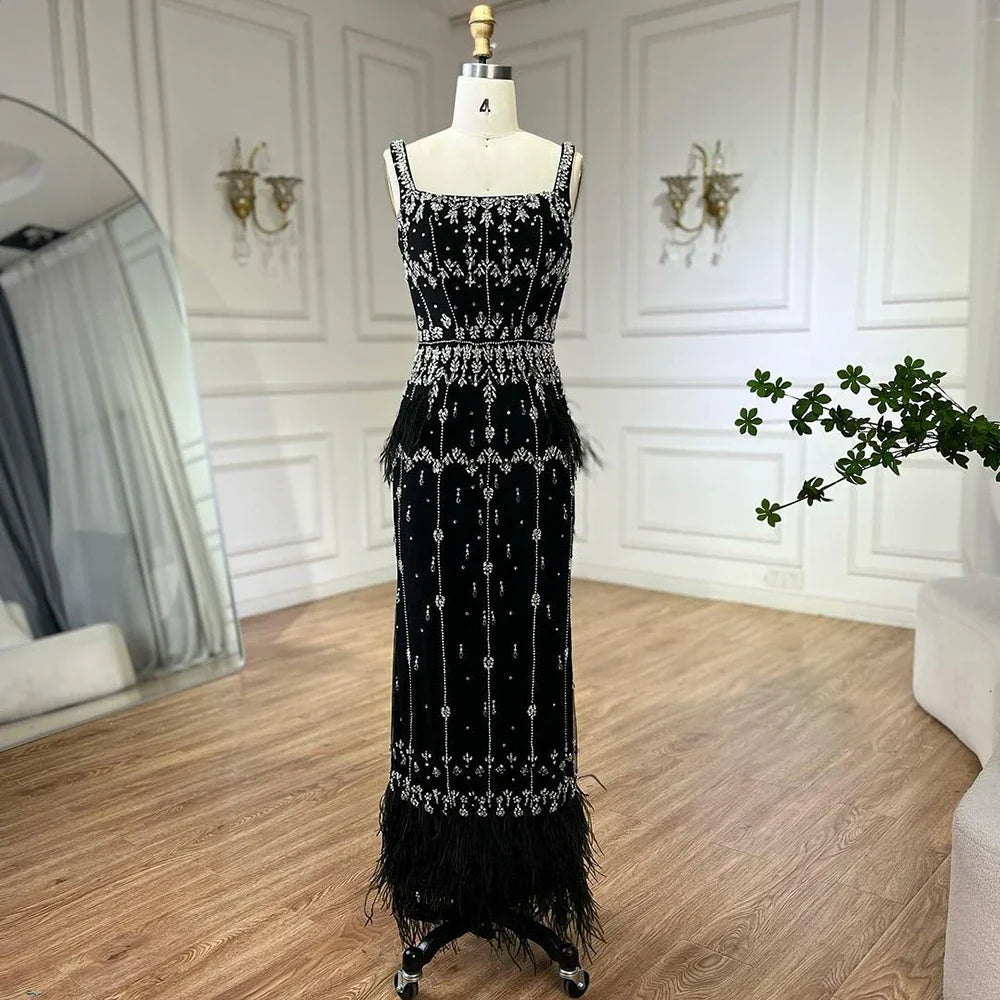 Vestido de noche color caramelo, sirena, largo hasta los tobillos, con cuentas y plumas LA71492B