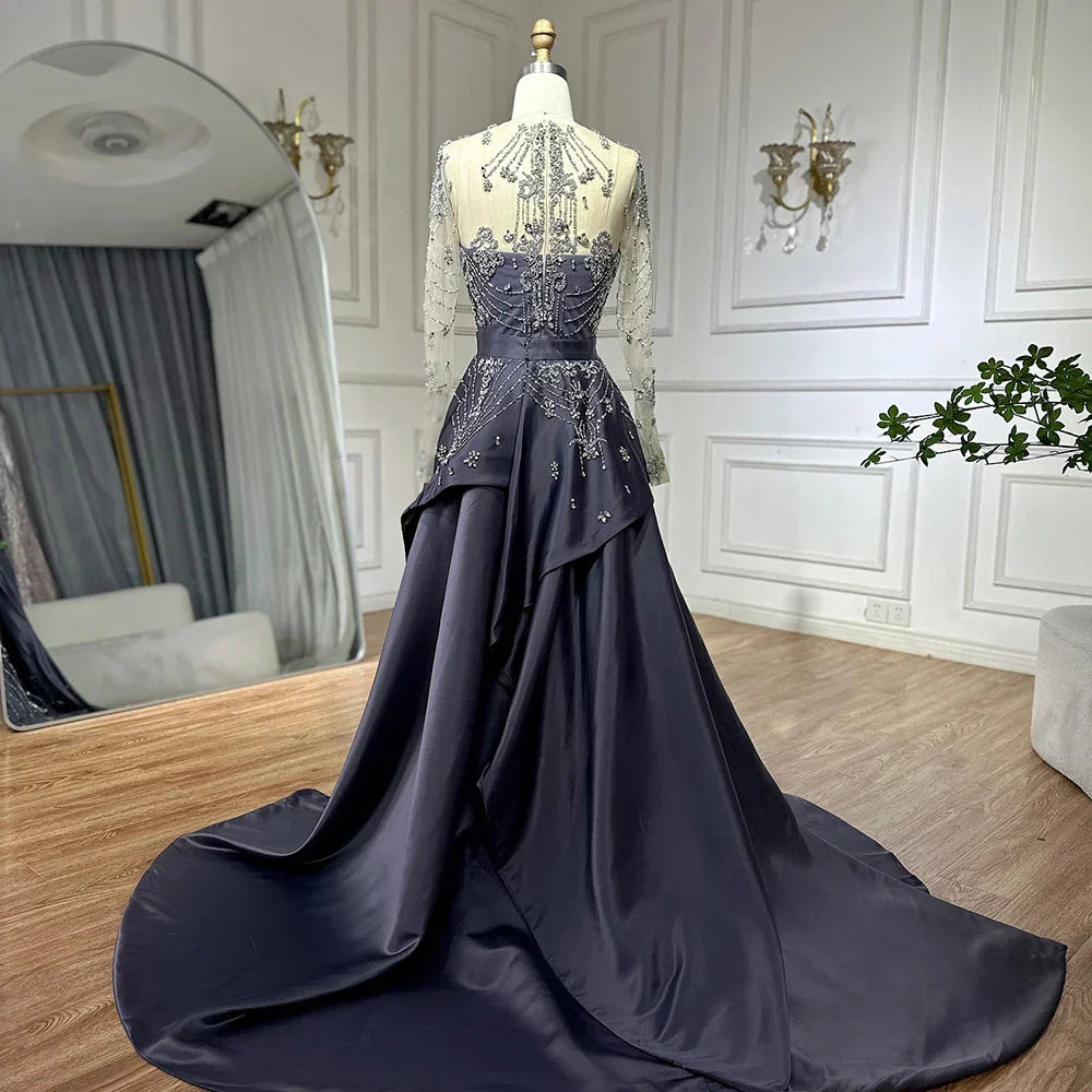 Luxuriöses, perlenbesetztes, blaues Abendkleid mit langen Ärmeln und Überrock LA72757