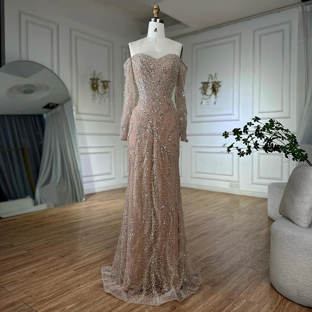 Luxuriöses Abendkleid mit Perlenbesatz, schulterfreien langen Ärmeln und funkelnden Pailletten LA72824A