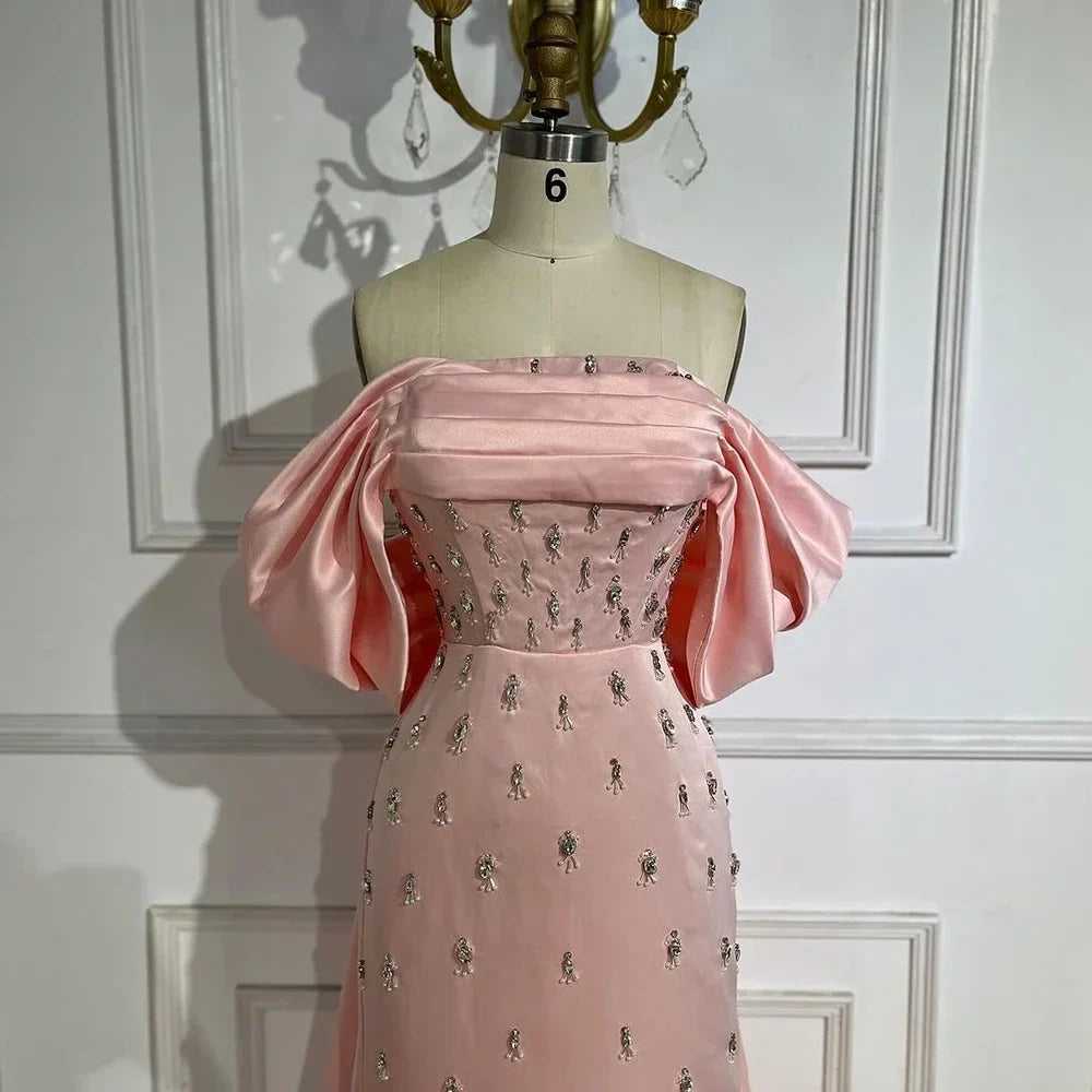 Luxuriöses schulterfreies Abendkleid in Babyrosa für Damenparty LA72414