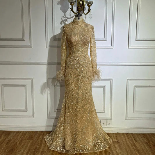 Vestidos de noche largos estilo sirena con plumas y cuentas doradas para fiesta de bodas musulmanas en Dubái 2025 LA72546