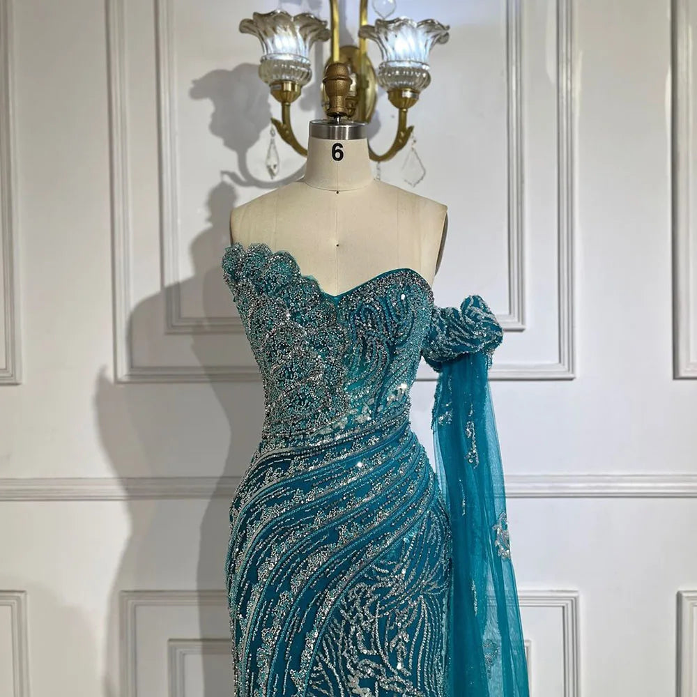 Vestido de noche verde sirena con un hombro al descubierto y mangas estilo capa para ocasiones formales LA72600 2025