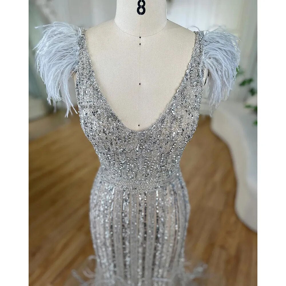 Vestido de noche árabe de sirena gris nude con escote en V, elegante, con plumas y cuentas, para mujer, para fiesta de boda, LA72184