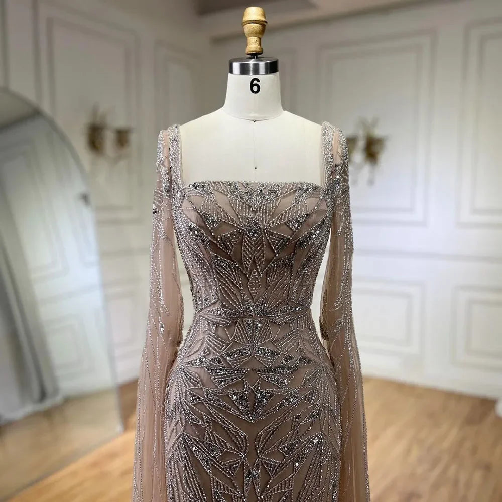 Vestidos de noche de lujo en rosa nude con mangas estilo capa LA72261