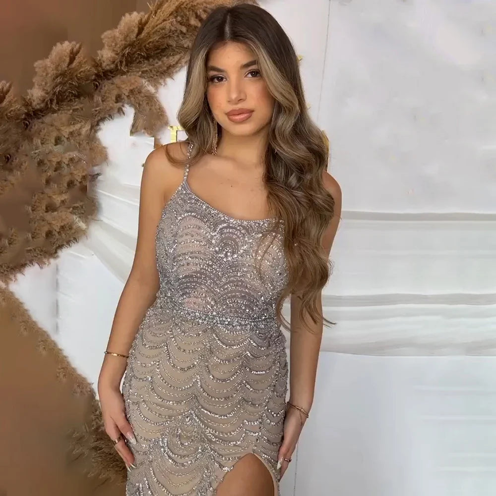 En oferta, sin devolución ni reembolso, elegante vestido de noche de sirena árabe de lujo con tirantes finos divididos y cuentas en color lila para ocasiones formales 2025 LA72109