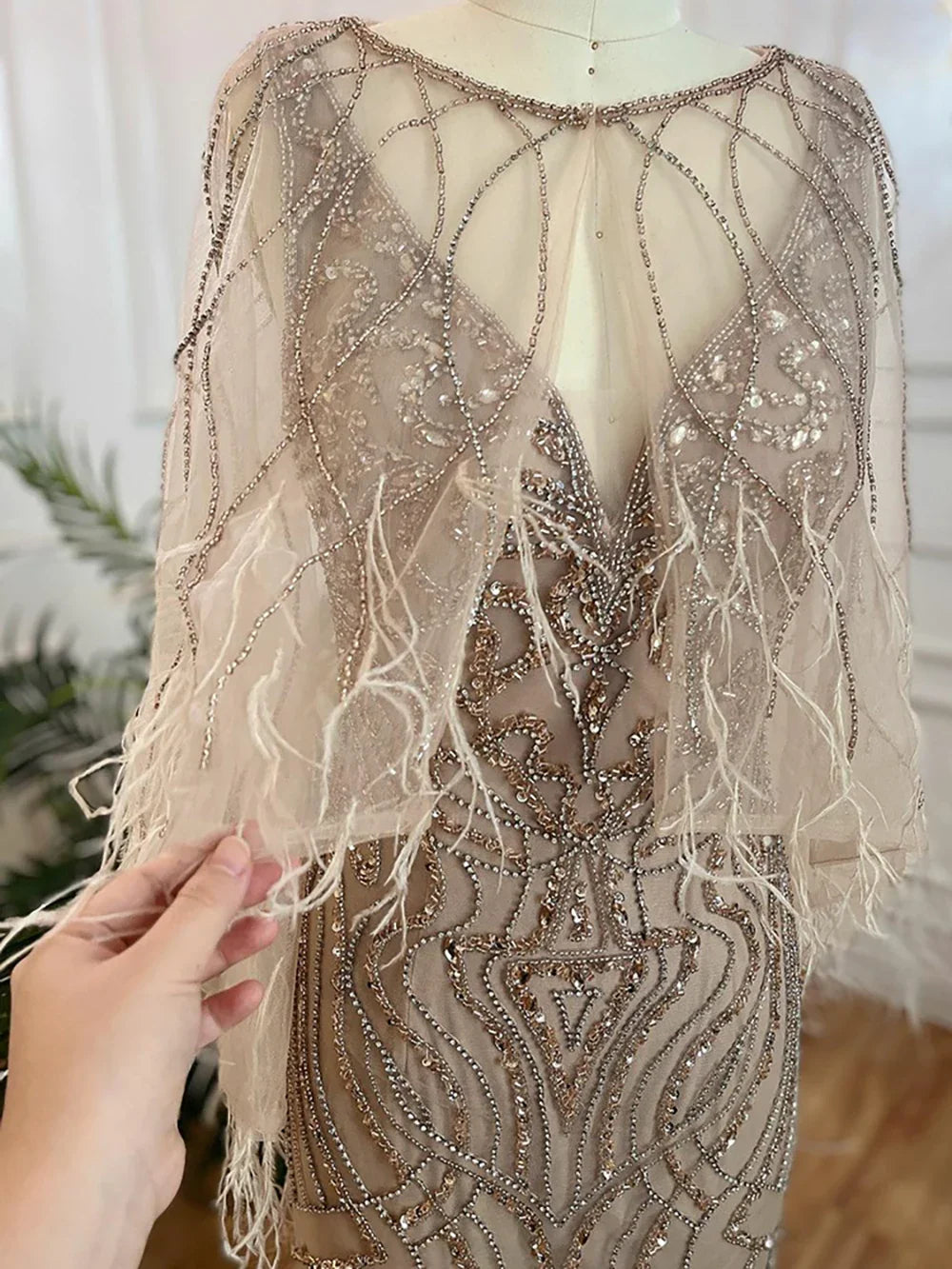 Vestido de noche de sirena color caramelo con cuentas y plumas, de lujo, elegante para mujer, para fiesta de bodas 2025 LA71866