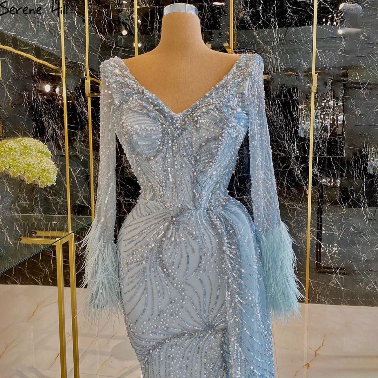 Vestidos de noche de lujo con escote en V y mangas largas con plumas y perlas de sirena azul de Dubái para mujer, para fiesta 2025 LA70533