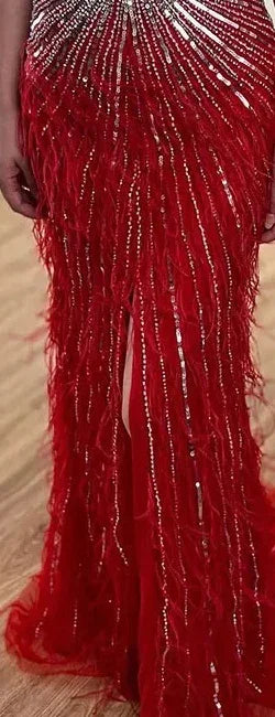 Vestido de noche estilo sirena, de lujo, estilo Dubái, con cuello halter, plumas beige y cuentas, para mujer, para boda, fiesta, 2025, LA70623A