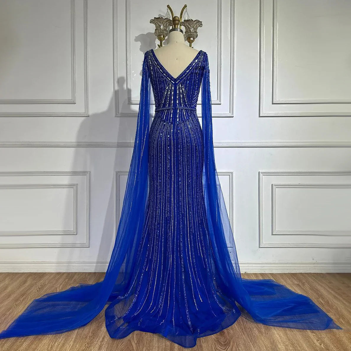 Elegante vestido de noche árabe de lujo con mangas abullonadas y cuentas en azul real de Dubái para mujer, fiesta 2025 LA72502