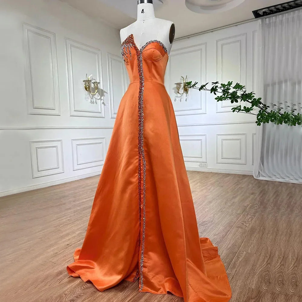 Elegantes blaues arabisches Abendkleid aus Satin mit luxuriösem Seitenschlitz und Kristallen LA71847