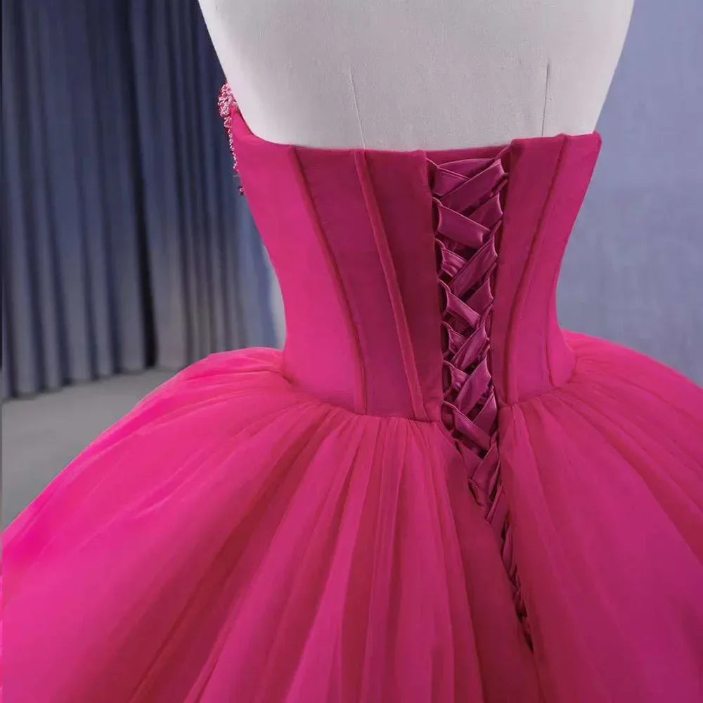 Vestido de novia elegante fucsia con escote barco, encaje, perlas y cuentas, de lujo, 2025, alta gama, hecho a medida, HM231108