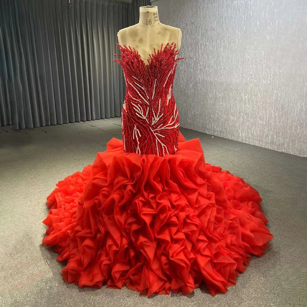 Vestido de novia fucsia sin tirantes, con encaje, perlas y cuentas, de lujo, corte sirena, 2025, alta gama, hecho a medida, HM231040