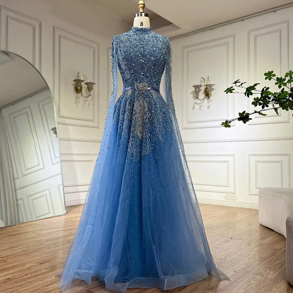 Luxuriöses blaues arabisches Abendkleid mit Cape-Ärmeln, Übergröße LA70066B