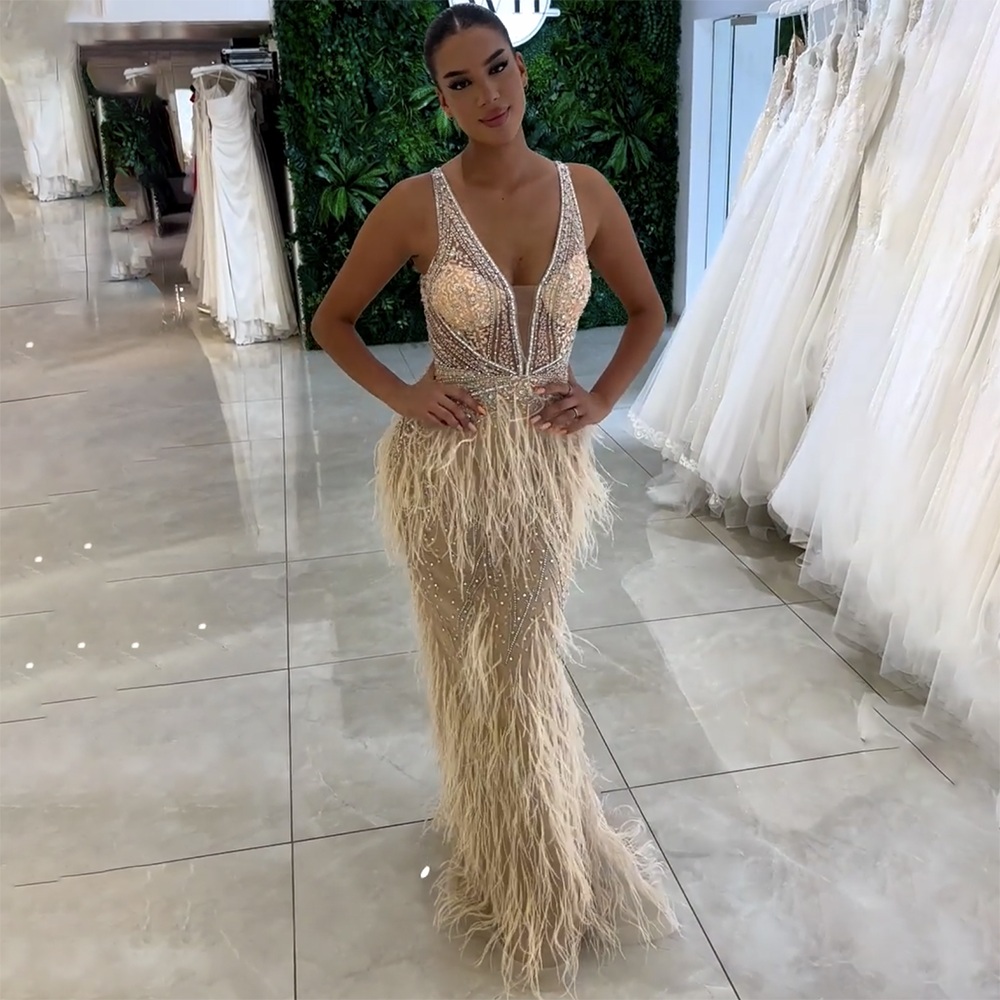 Vestido de noche dorado sexy de sirena con abertura alta, sin espalda, de lujo, con cuentas y plumas, 2025, para mujer, fiesta LA71583