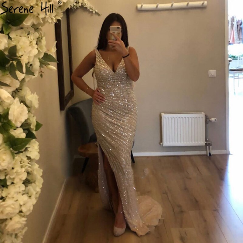 Vestido de noche de lujo con escote en V, corte sirena, dorado, abertura, Dubai 2025, brillante, con pedrería pesada, sexy, formal, LA70396