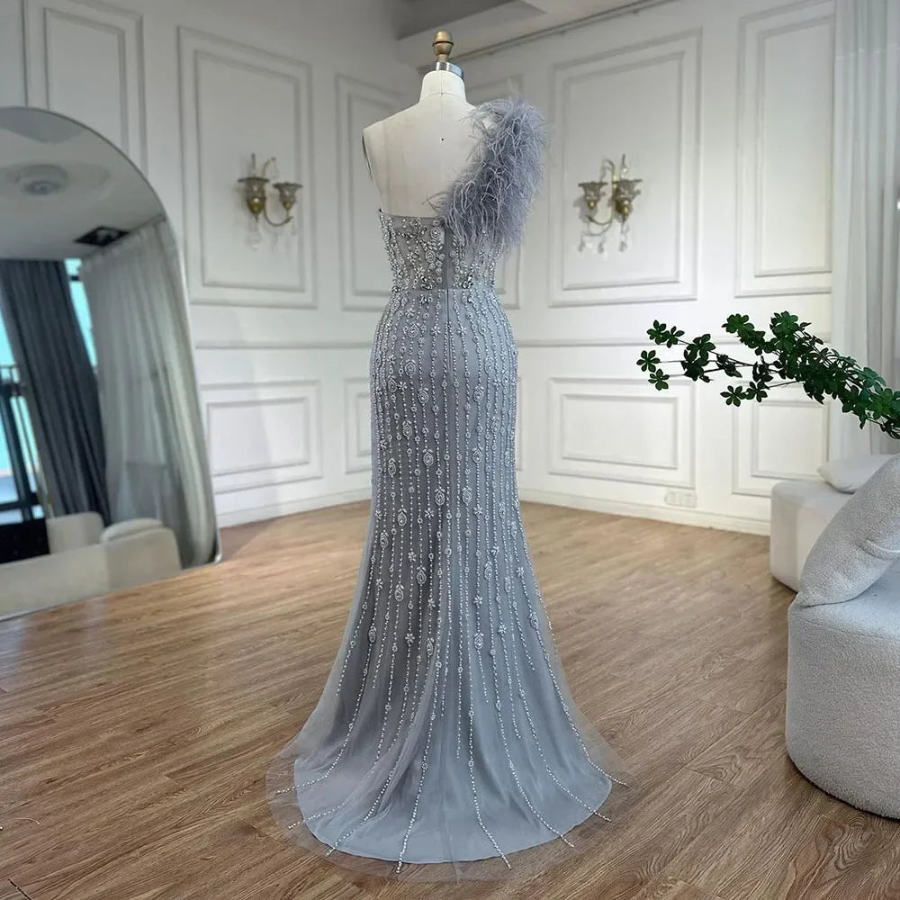 Vestido de noche de lujo con escote sirena gris, un hombro, abertura alta, cuentas y plumas, para mujer, fiesta 2025 LA72347