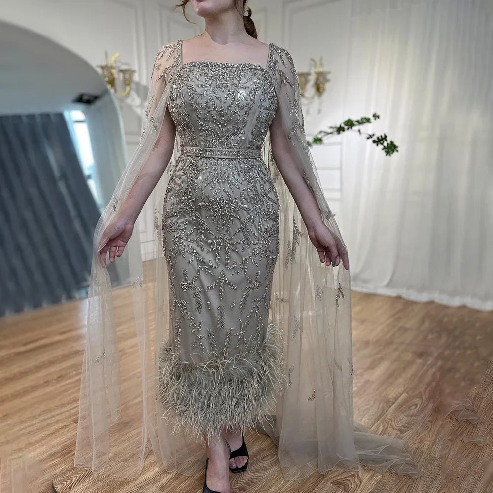 Lilafarbenes, knöchellanges, luxus Abendkleid mit Perlen und Cape im Meerjungfrauen-Stil LA71841