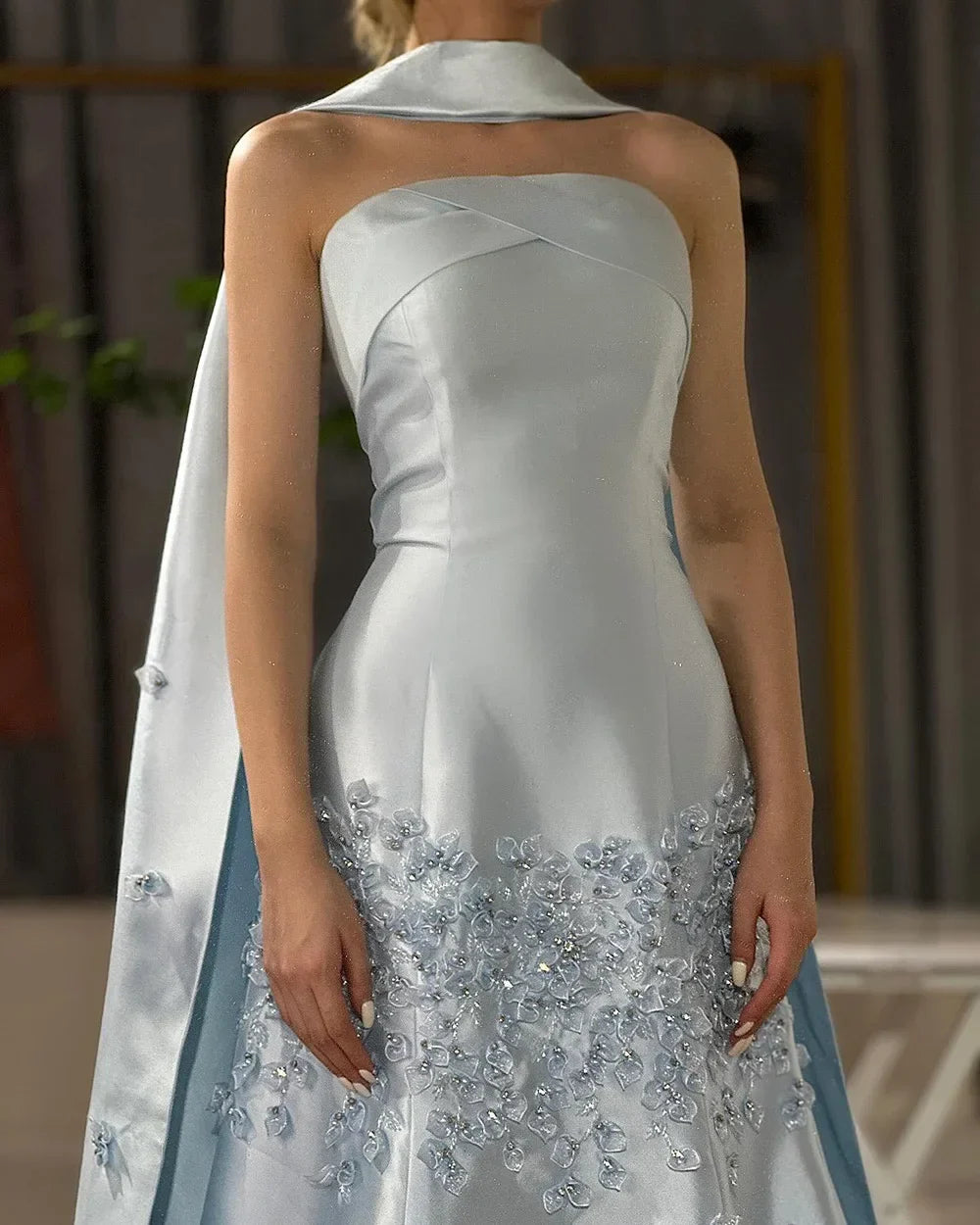 Luxury Peach Satin Mermaid Evening Dress with Cape Saudi Arabic for Formal Occasion 2025 LA72483A