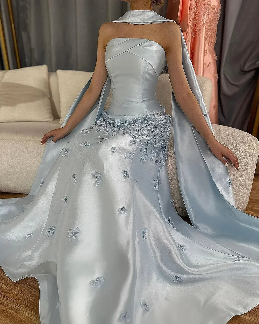 Luxury Peach Satin Mermaid Evening Dress with Cape Saudi Arabic for Formal Occasion 2025 LA72483A