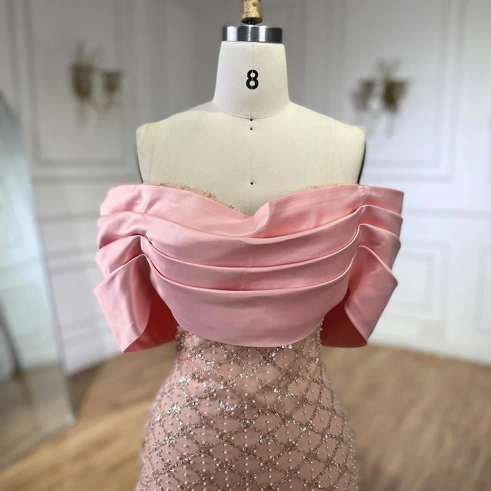 Luxuriöses schulterfreies rosa Abendkleid mit Cape LA72325