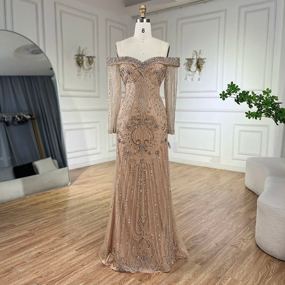 Vestido de noche elegante de sirena color piel con cuentas y sobrefalda LA72397