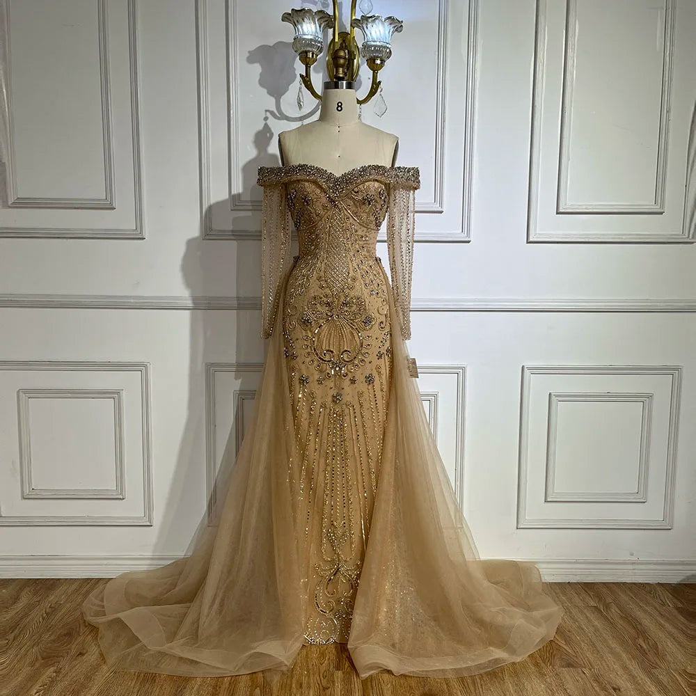 Vestido de noche elegante de sirena color piel con cuentas y sobrefalda LA72397