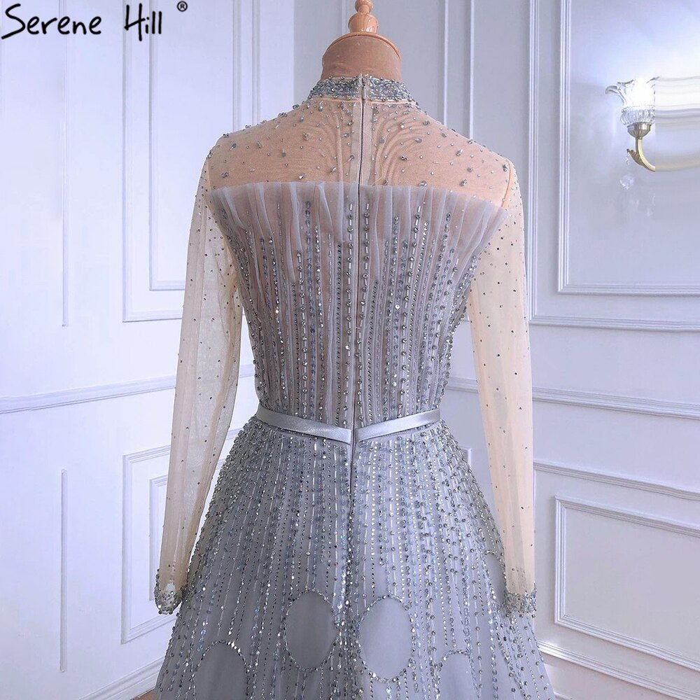 Muslimische graue A-Linie Luxus Abendkleider 2025 mit langen Ärmeln und Perlen für Damen, Hochzeitsfeier LA71014