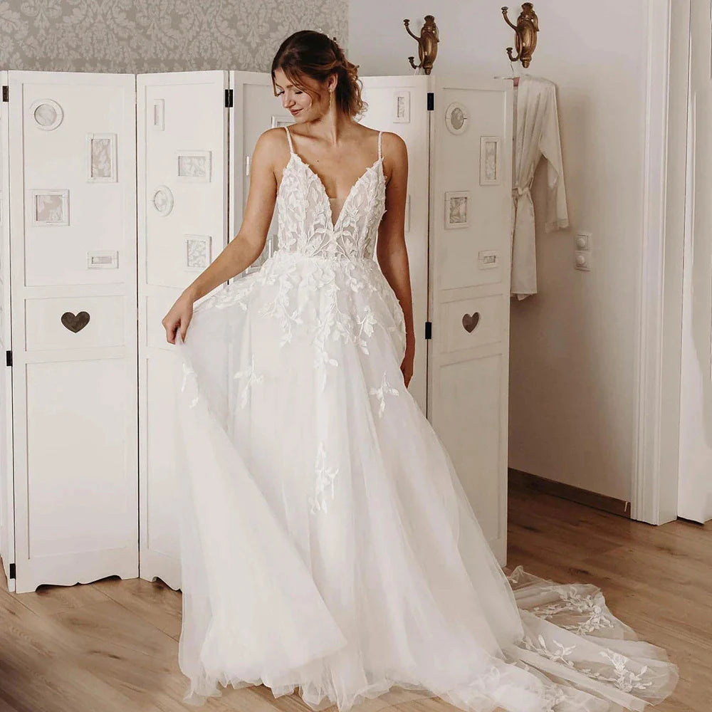 Sexy Off Shoulder Sleeveless Mopping Wedding Dresses Spaghetti Straps V-Neck Simple White Backless Pleat Princess Bride Gowns-payinti