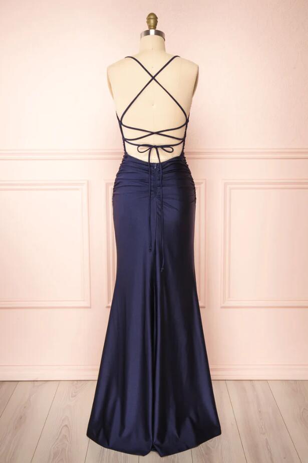Sexy Neckholder-Kleid für Hochzeitsgäste in Marineblau, ärmellos, mit Schlitz
