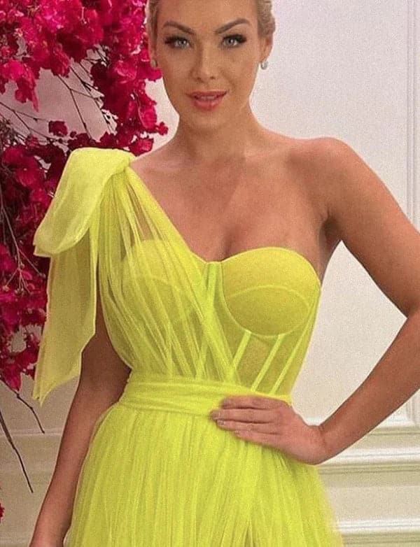 Ballkleider mit One-Shoulder-Schlitz im Ballkleid SYP12