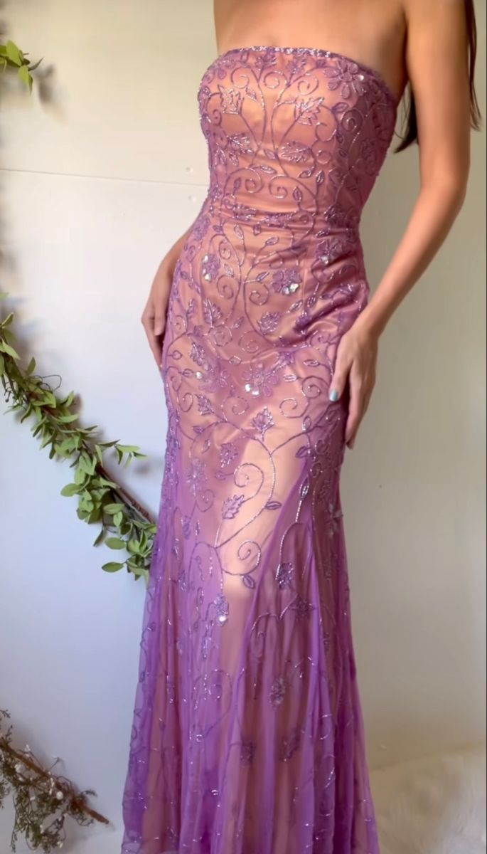 Vestido de noche de sirena con cuentas y tul sin tirantes Y8136