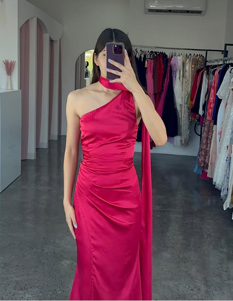 Elegantes One-Shoulder Hot Pink Satin Etuikleid Ballkleid Langes Abendkleid Y8419