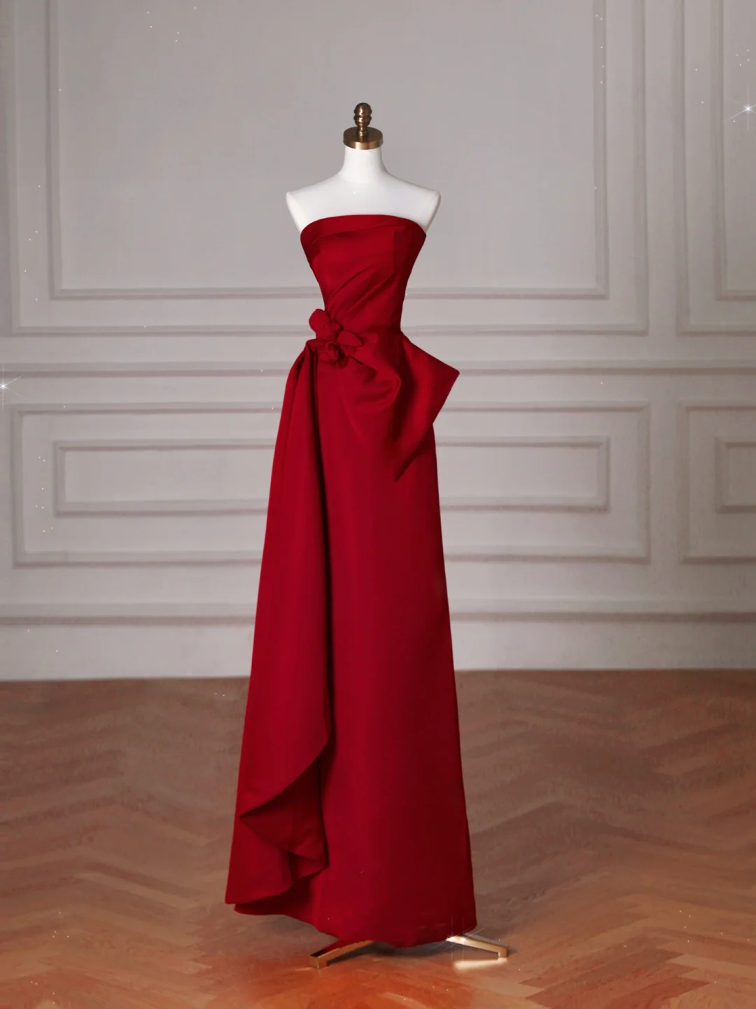 Elegante vestido de fiesta de satén rojo sin tirantes, corte A, vestido de noche formal Y8624