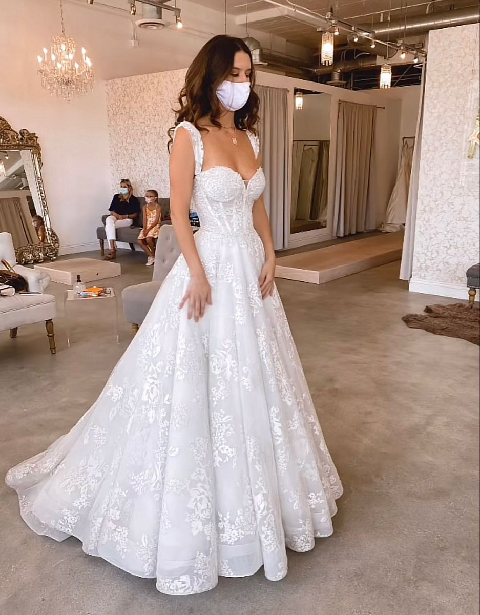 Vestido de novia blanco con tul y encaje, corte en A, Y2242
