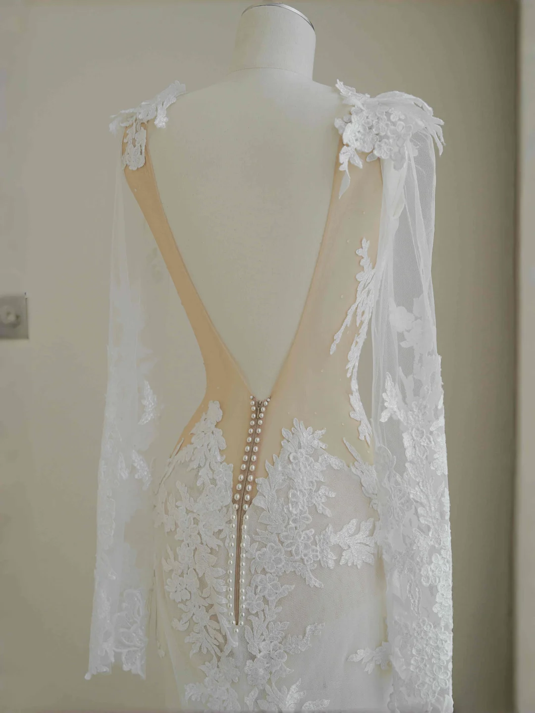 Elegante vestido de noche de sirena con apliques de encaje blanco, vestido de fiesta sin espalda, vestido de novia Y8677