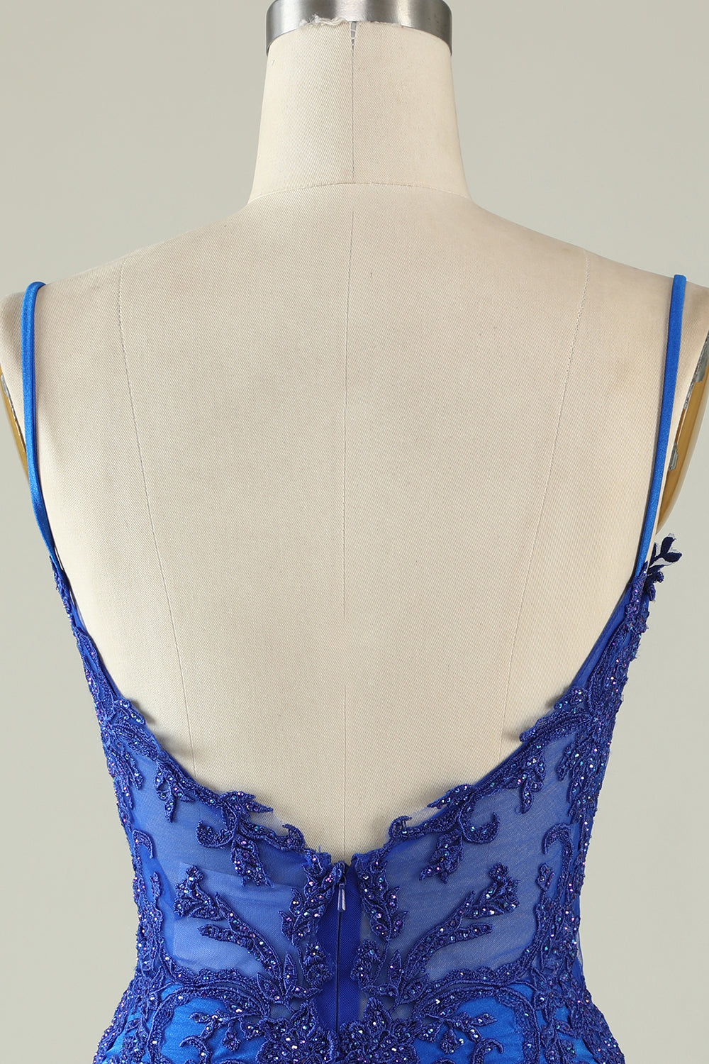 Vestido de fiesta ajustado con corsé y tirantes finos en verde oscuro con cuentas