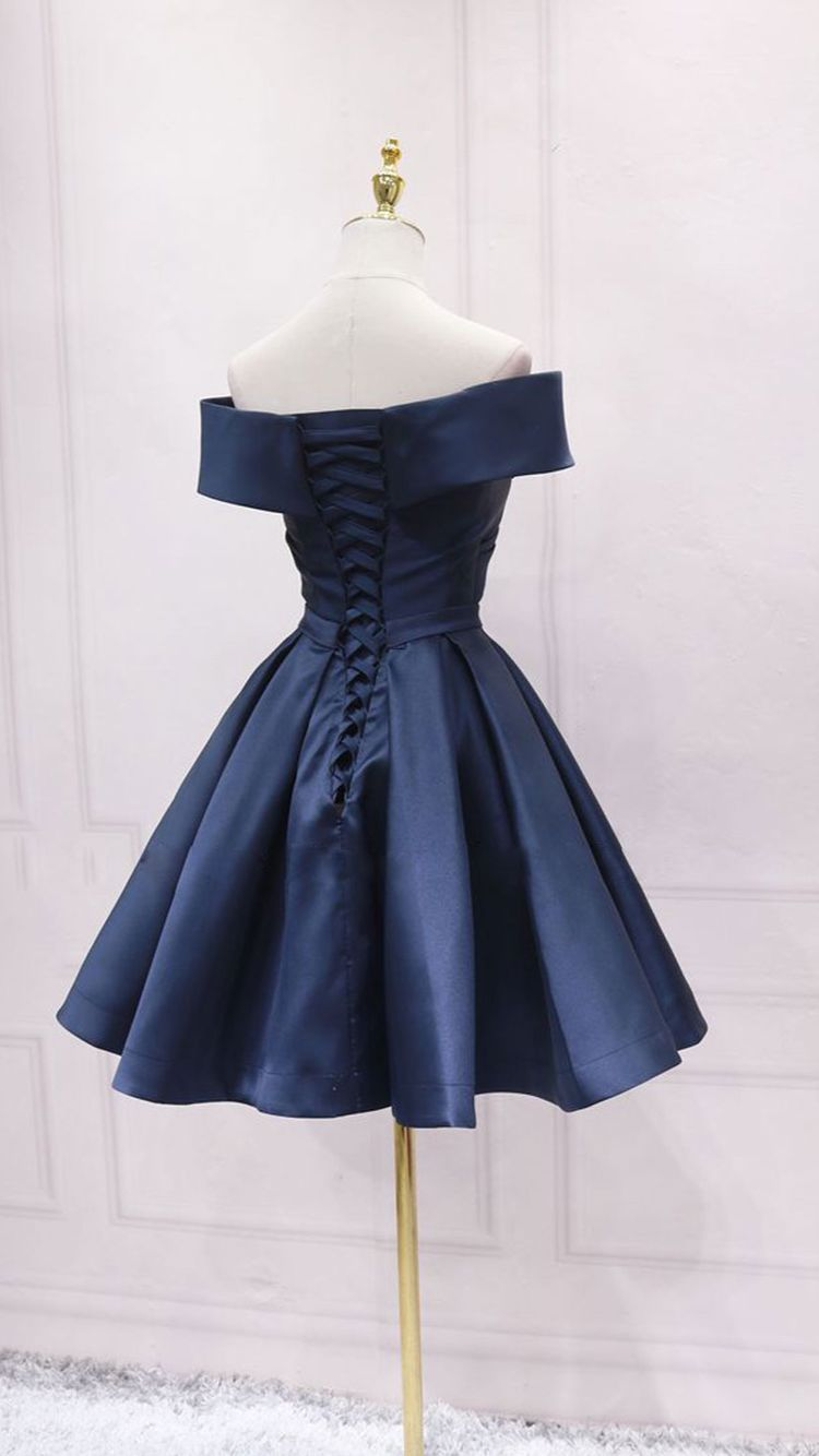 Einfache Marineblau Kurzes Heimkehrkleid Rüschen Mini Party Kleider Nach Maß Frauen Party Kleider, Kurzes Abschlusskleid Y2123