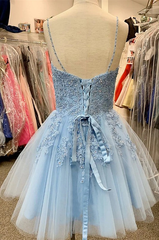 Vestidos de fiesta cortos sin mangas con apliques de tul azul cielo y corte A